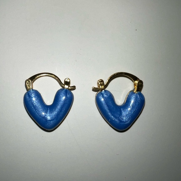 NWT Blue Heart Dangle Hoop Earrings - Picture 4 of 8